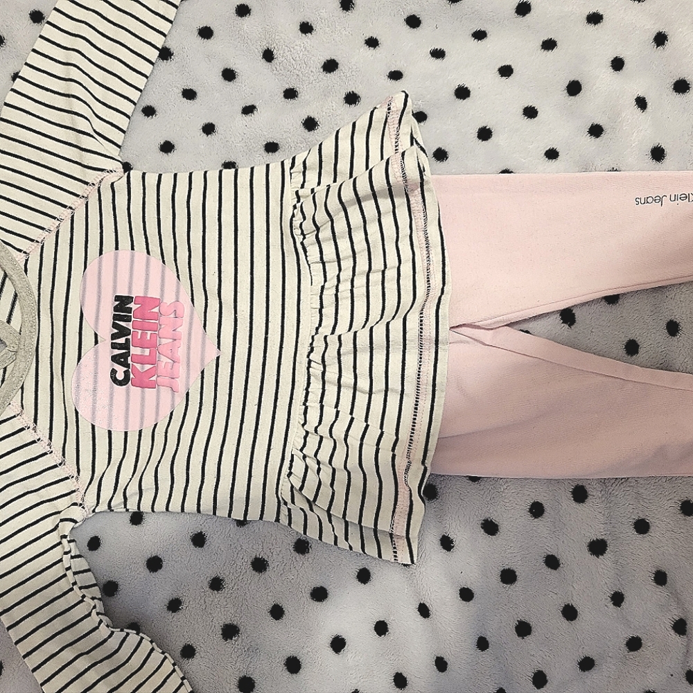 CALVIN KLEIN 2 piece outfit